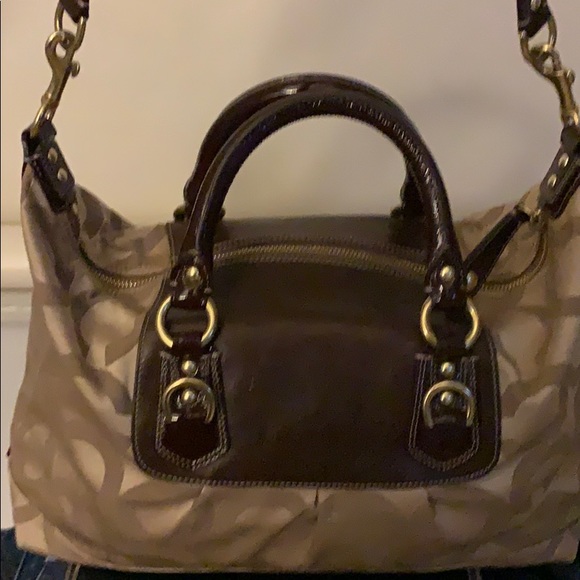 Coach Handbag and wallet. (Only used once) - Picture 5 of 14